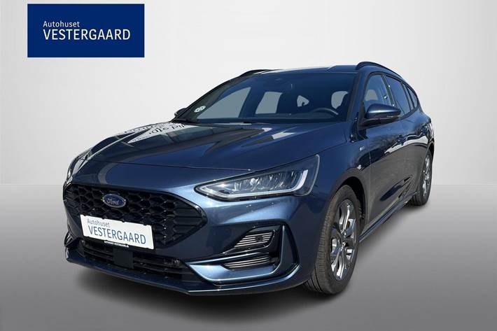 Blå Ford Focus fra 2023 set udefra