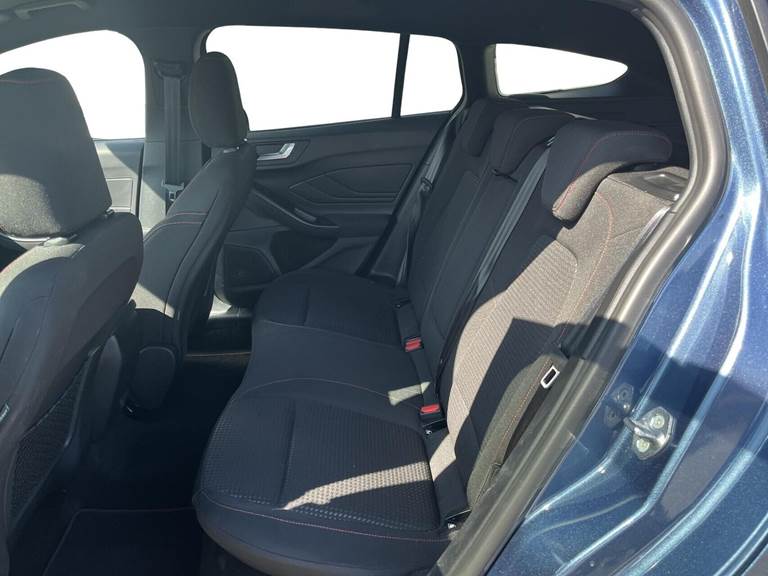 Ford Focus 1,0 EcoBoost mHEV ST-Line X stc. DCT