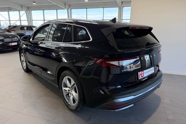 Sort Skoda Enyaq fra 2024