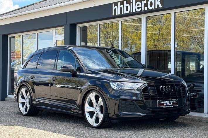 Gul Audi Q7 fra 2020