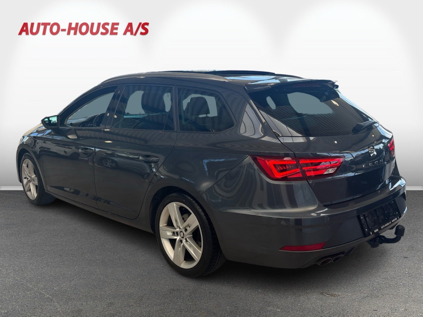 Grå Seat Leon fra 2019
