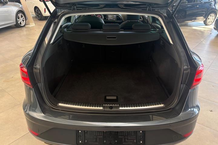 Grå Seat Leon fra 2019
