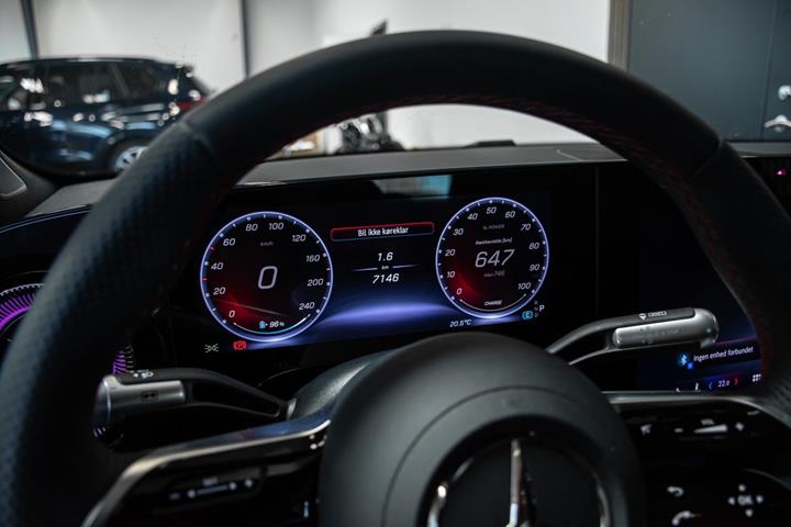 Sort Mercedes CLA250+ fra 2025