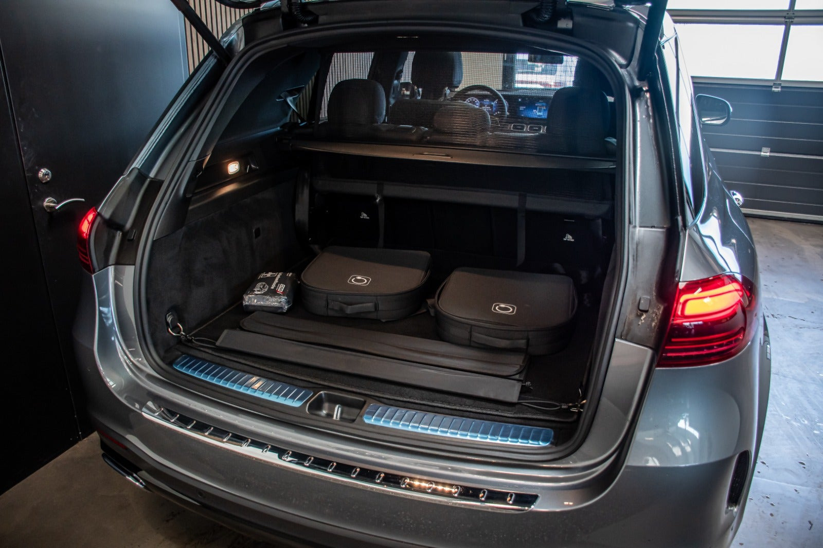 Grå Mercedes GLE350 de fra 2024