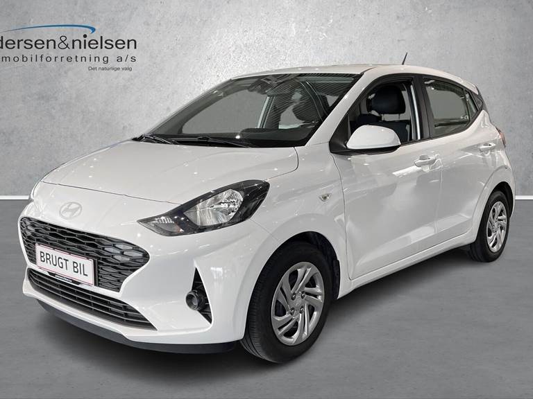 Hyundai i10 1,0 Essential 67HK 5d