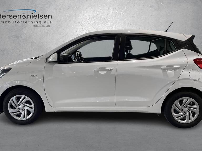 Hyundai i10 1,0 Essential 67HK 5d