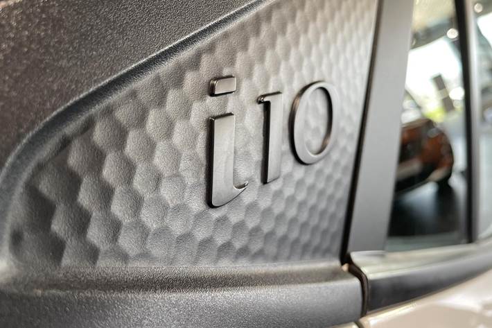 Hvid Hyundai i10 fra 2024