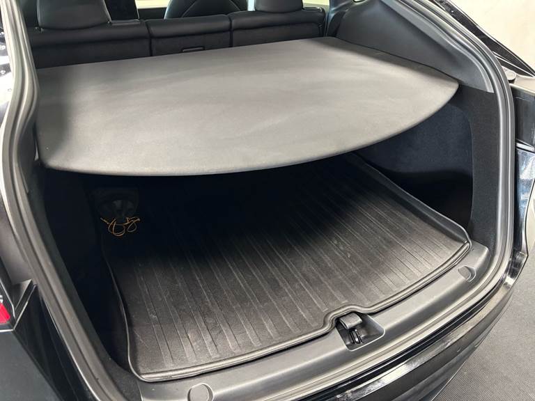 Tesla Model Y EL Long Range AWD 514HK 5d Aut.