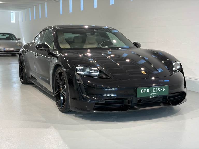 Porsche Taycan Turbo