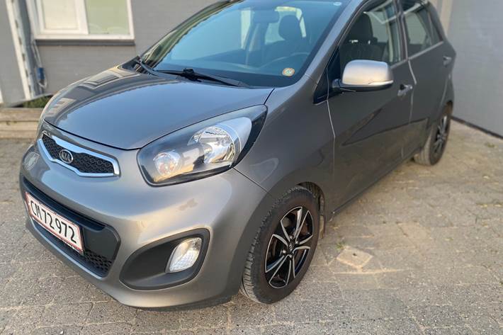 Orange Kia Picanto fra 2011