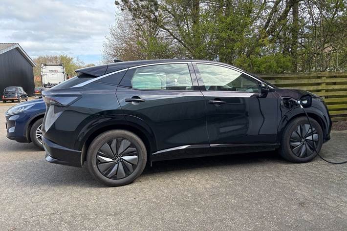 Grøn Nissan Ariya fra 2024