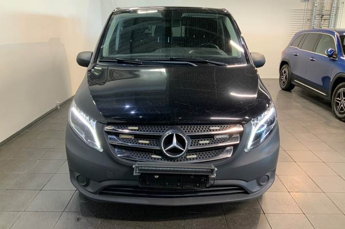 Sort Mercedes Vito 114 fra 2017