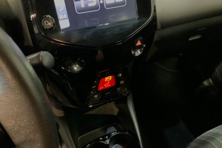 Grøn Peugeot 108 fra 2019