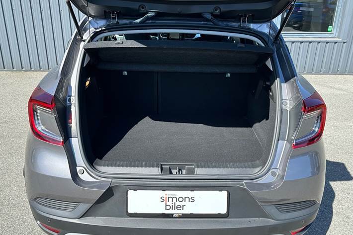 Grå Renault Captur fra 2021