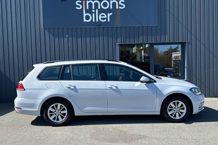 Hvid VW Golf VII fra 2017