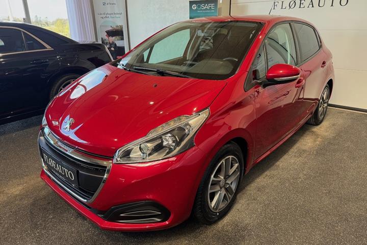 Grå Peugeot 208 fra 2018