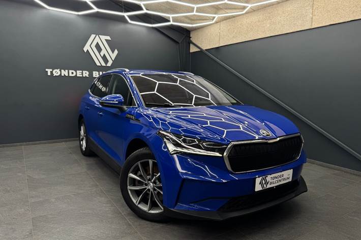 Blå Skoda Enyaq fra 2022