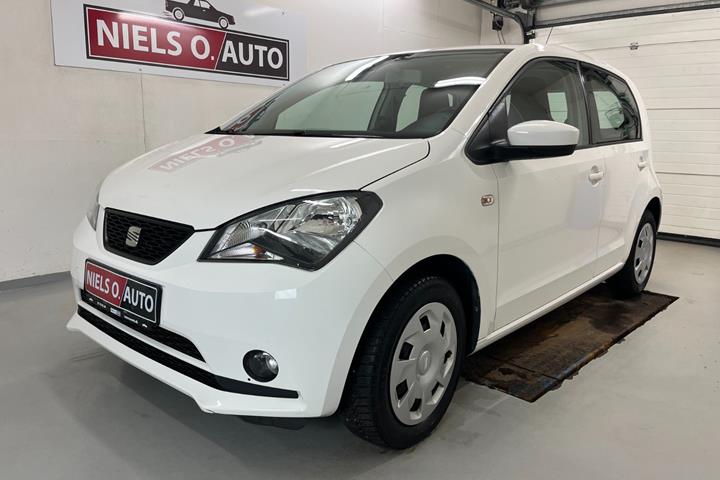 Hvid Seat Mii fra 2013 set udefra