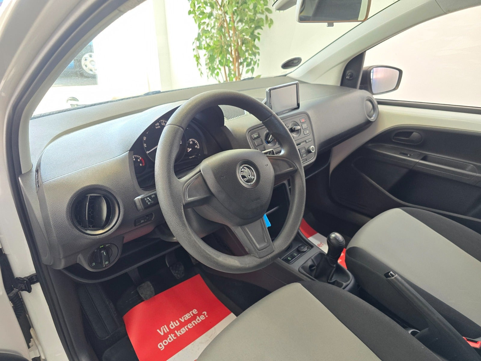Hvid Skoda Citigo fra 2015