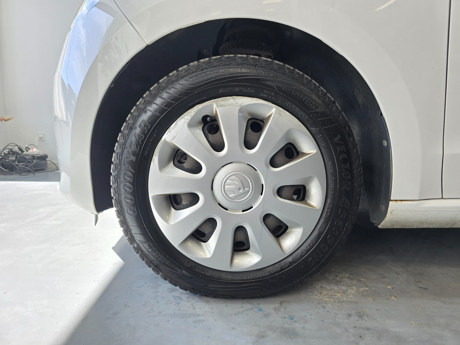 Hvid Skoda Citigo fra 2015