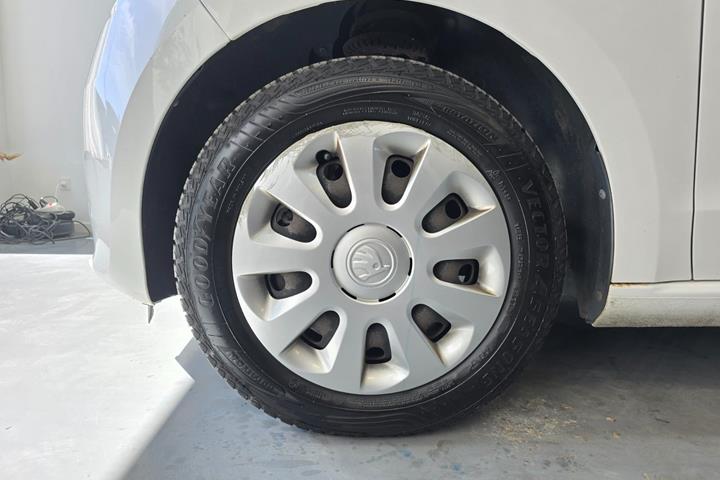 Hvid Skoda Citigo fra 2015