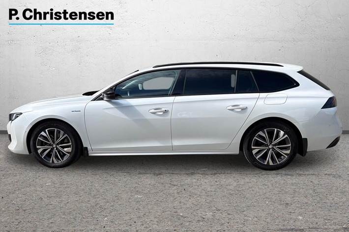 Hvid Peugeot 508 fra 2022