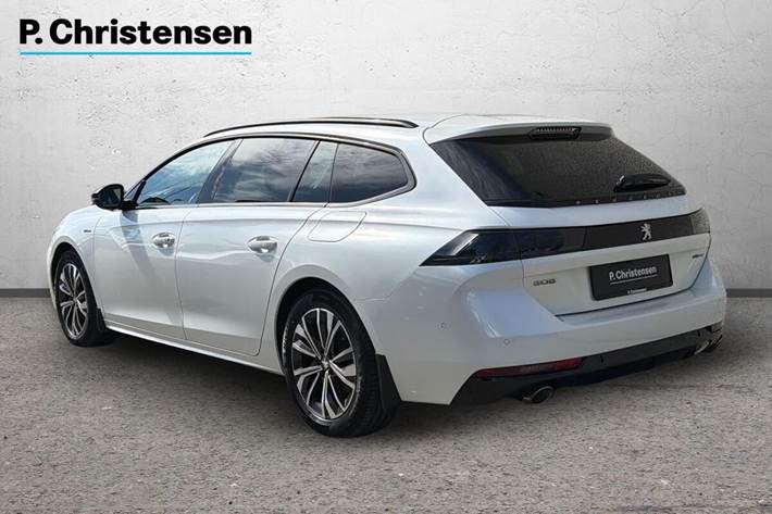 Hvid Peugeot 508 fra 2022