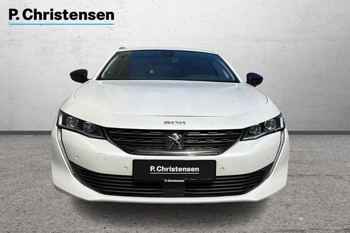 Hvid Peugeot 508 fra 2022