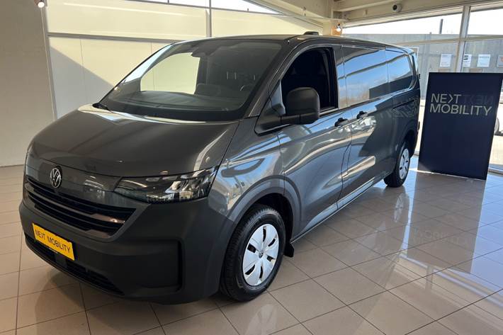 Grå VW Transporter fra 2025