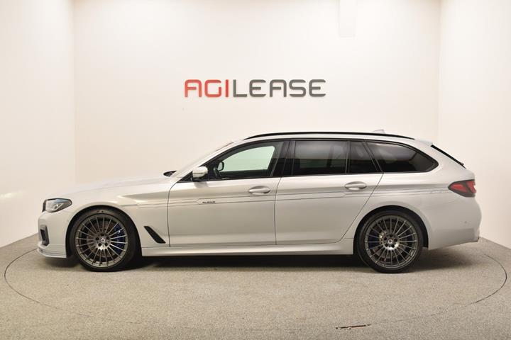 Sølv Alpina B5 fra 2021 set udefra