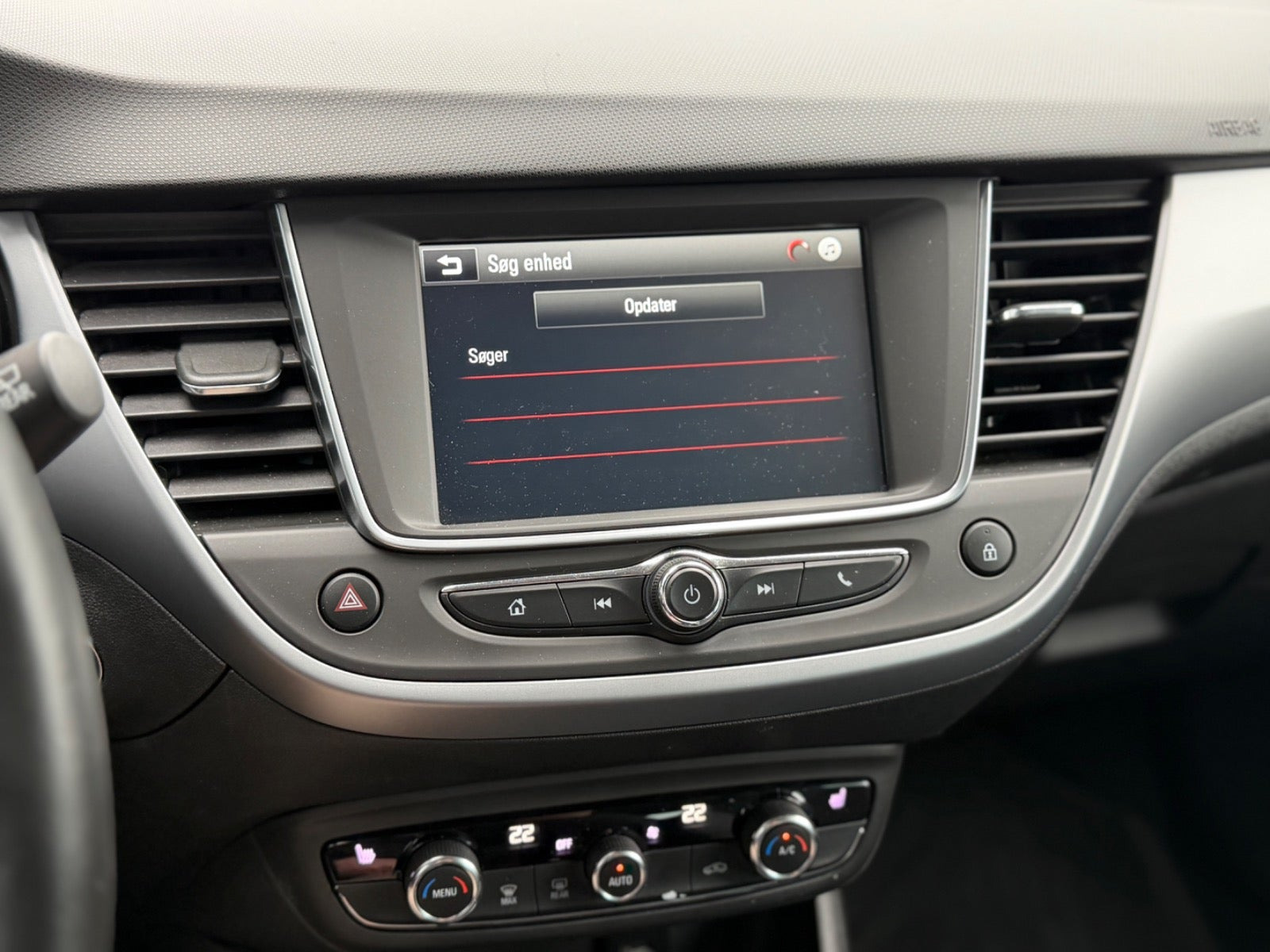 Hvid Opel Crossland X fra 2018