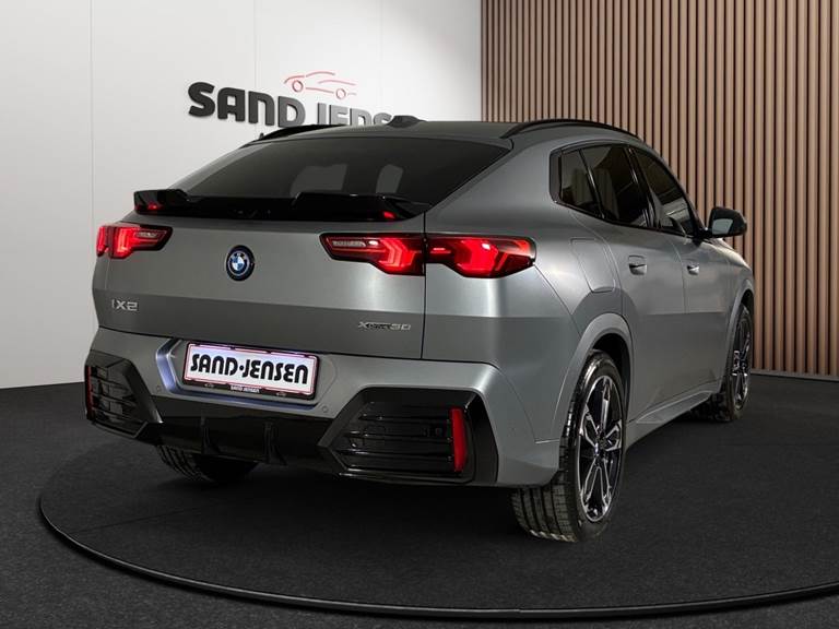 BMW iX2 xDrive30 Fully Charged