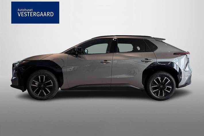 Grå Toyota BZ4X fra 2026