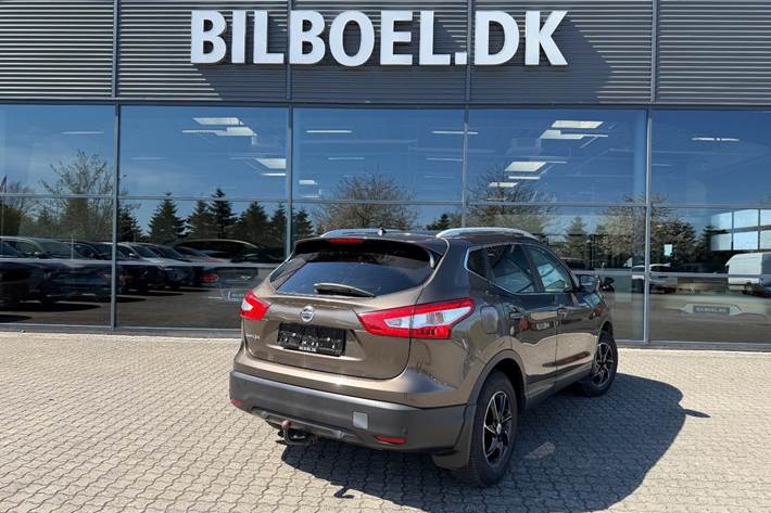 Kobber Nissan Qashqai fra 2016