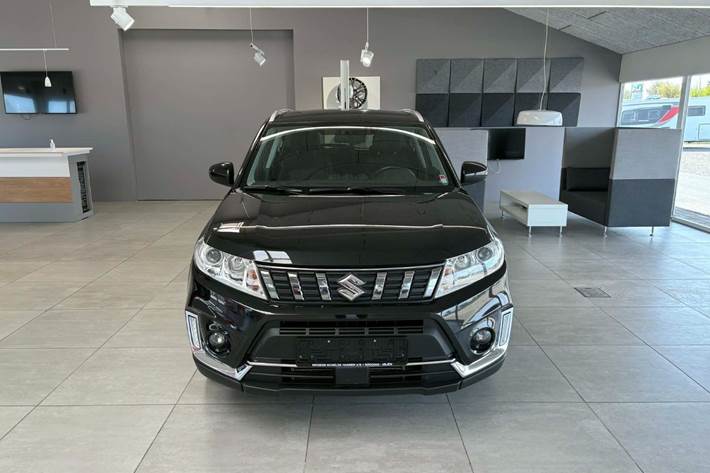 Sort Suzuki Vitara fra 2019