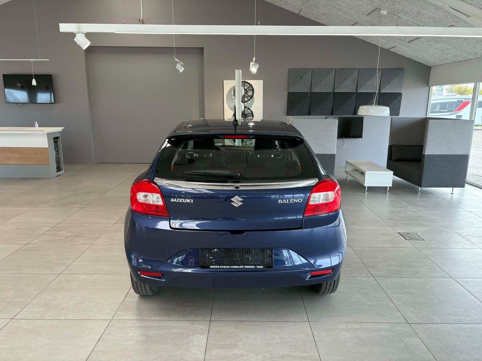 Blå Suzuki Baleno fra 2018