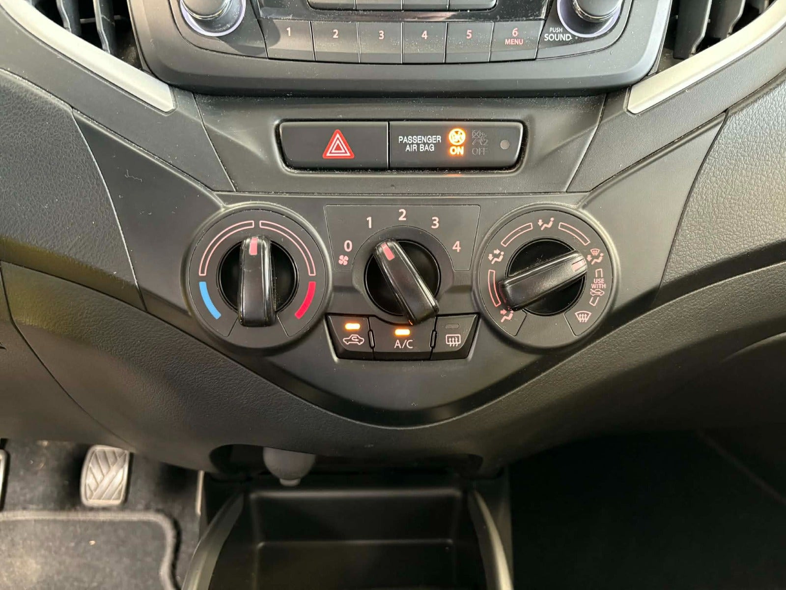 Blå Suzuki Baleno fra 2018