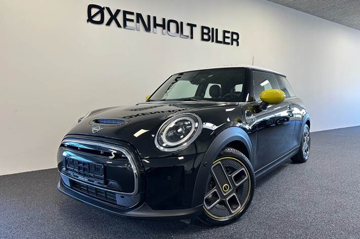 Sort Mini Cooper SE fra 2021