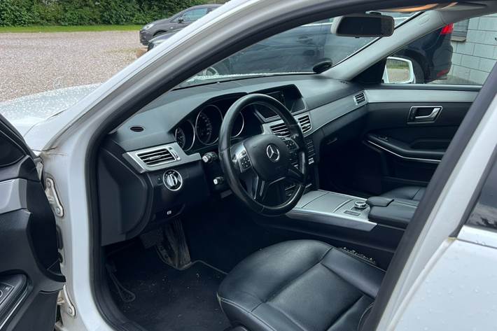 Hvid Mercedes E200 fra 2016