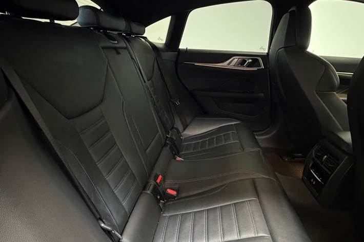 Sort BMW i4 fra 2022