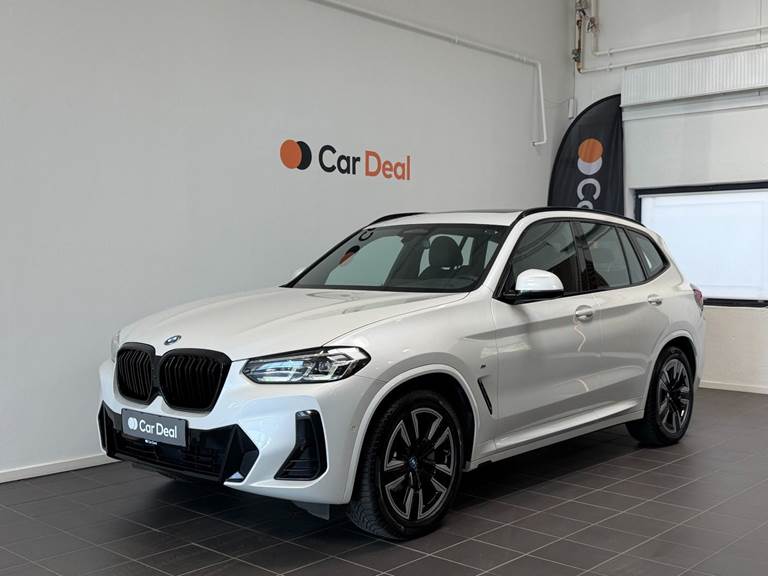 BMW iX3 Charged M-Sport