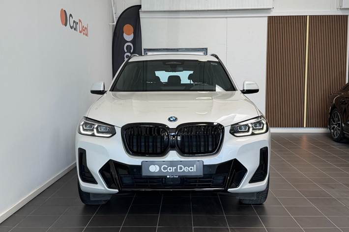 Hvid BMW iX3 fra 2022