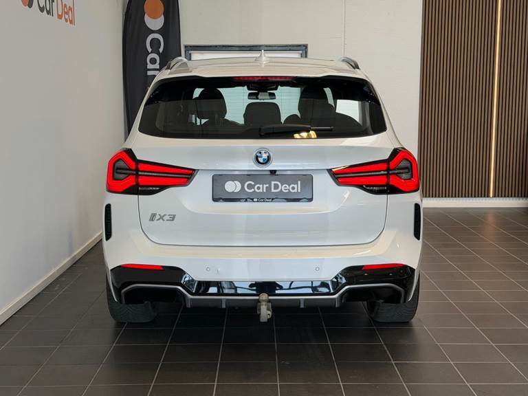 BMW iX3 Charged M-Sport