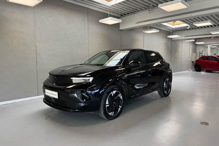 Sort Opel Mokka-e fra 2025