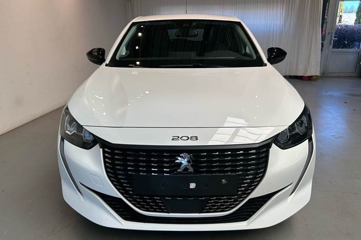 Hvid Peugeot 208 fra 2024