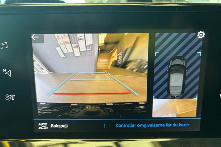 Hvid Peugeot 208 fra 2024