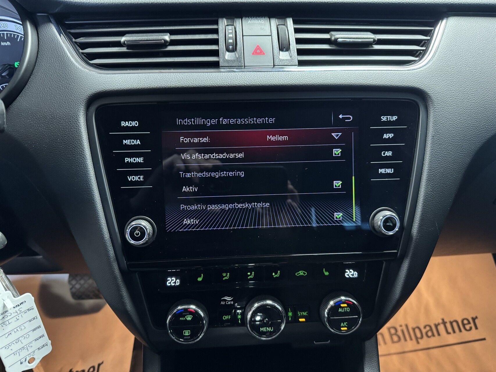 Brun Skoda Octavia fra 2018