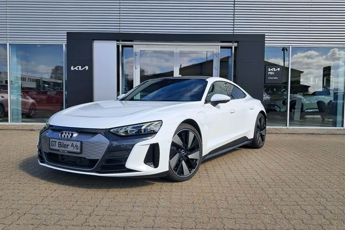 Hvid Audi e-tron GT fra 2021 set udefra