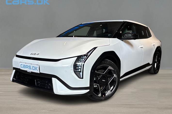 Hvid Kia EV4 fra 2026 set udefra