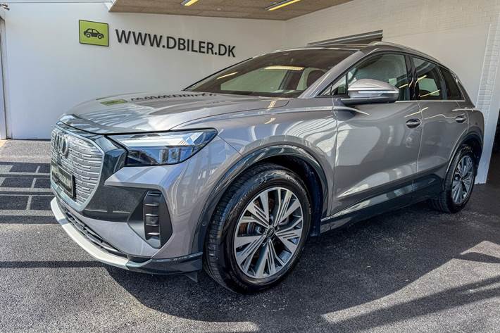 Grå Audi Q4 fra 2024